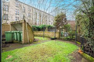 Communal Garden- click for photo gallery
